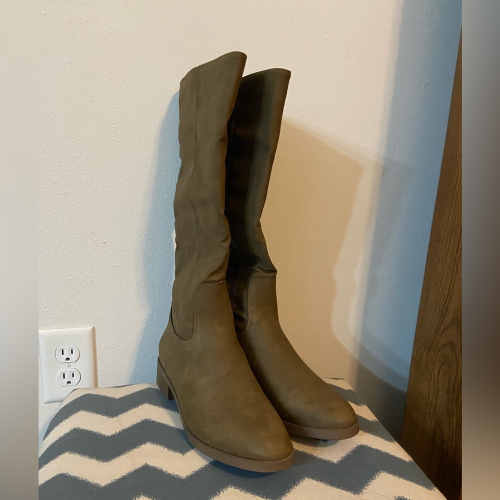 American Eagle Boots